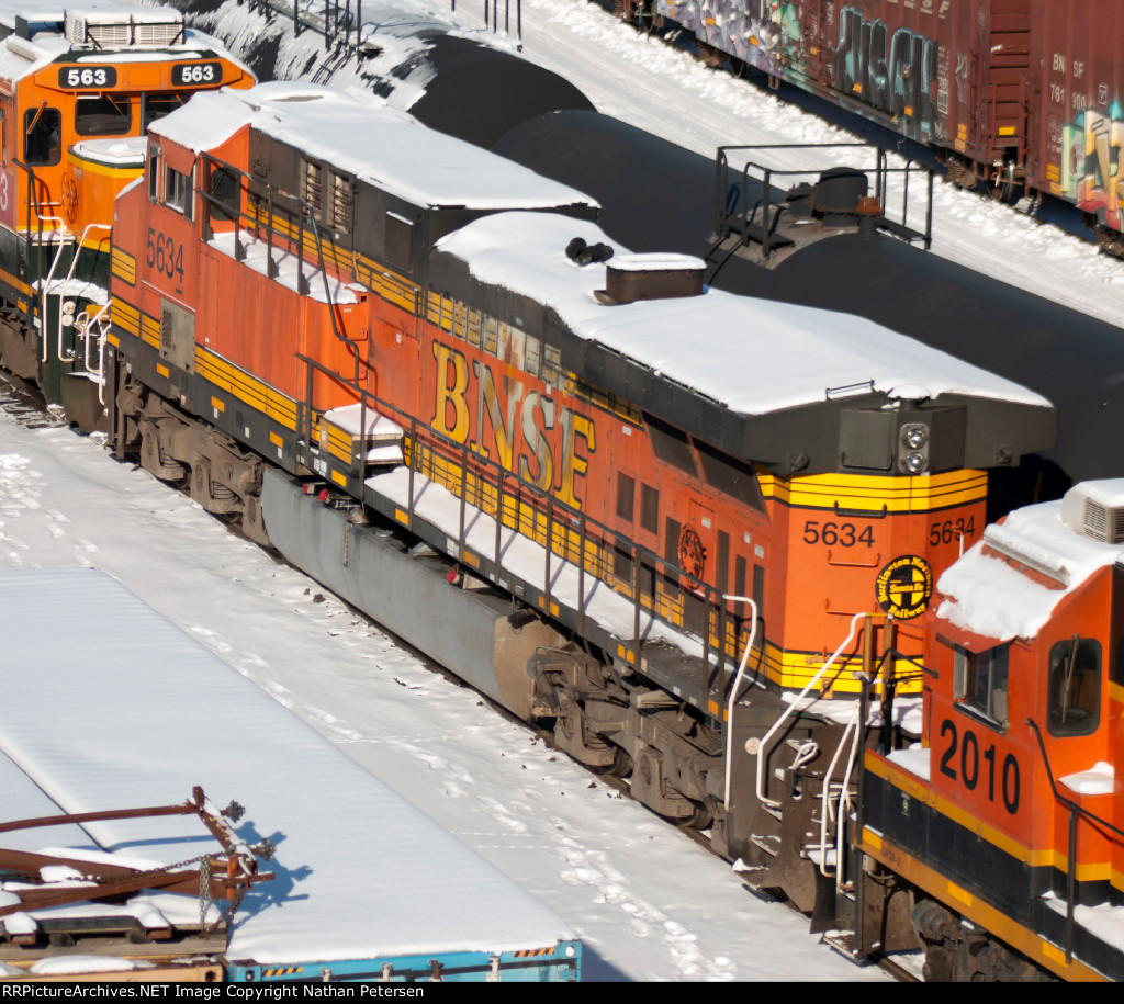 BNSF 5634